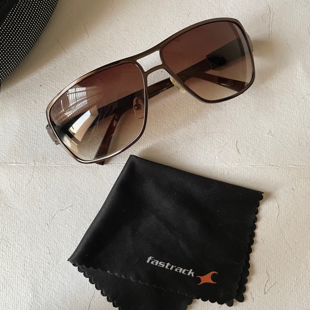 Fast track sunglasses - Picture 1 of 17